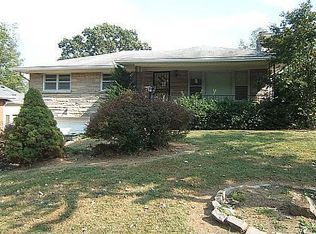 7711 Manslick Rd, Louisville, KY 40214