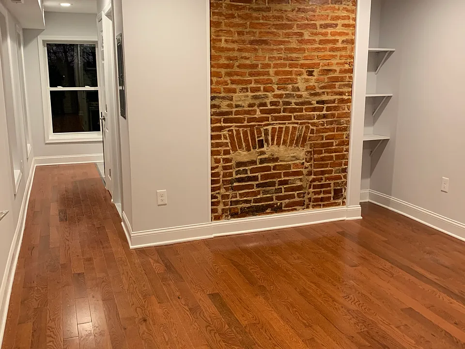 Living Room/Bedroom