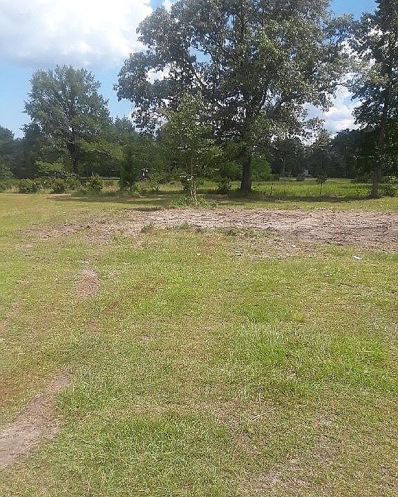 2nd image of 210 Edger Emerson Cir