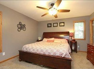 2499 Leffingwell Ave NE, Grand Rapids, MI 49525