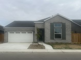 3226 Laurel Hill Ln, Shafter, CA 93263