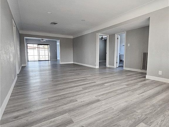 5th image of 2208 Santa Ynez Dr
