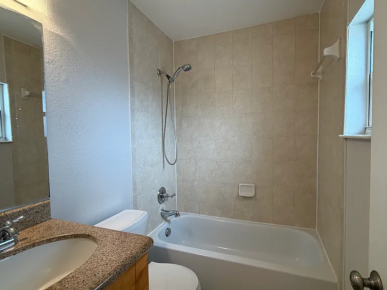 3914 W Neptune St #18 — Photo 8