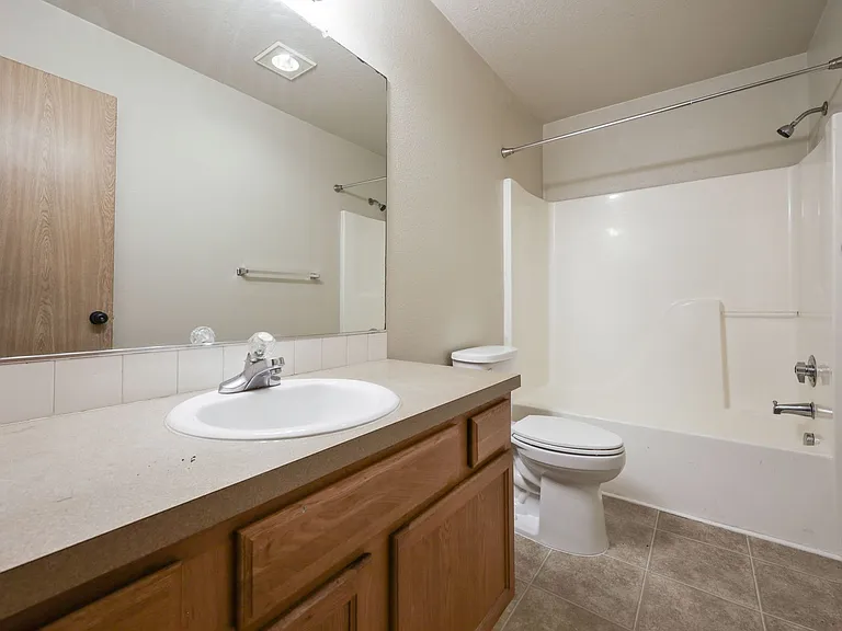 12564 SE Ramona St — Photo 31