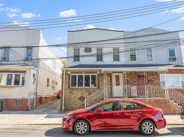 62-47 64th St #2FAM, Middle Village, NY 11379