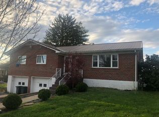 202 Teel Rd, Beckley, WV 25801