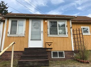 530 Wampum Ave, Ellwood City, PA 16117