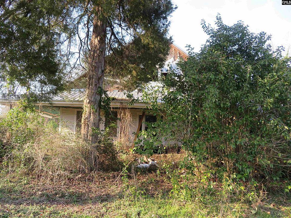 1st image of 1350-4 Holes Rd