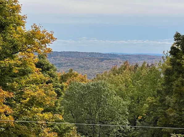 47 Snow Shoe Road, Wilmington, VT 05363