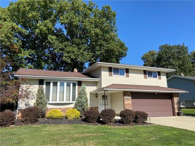 5608 Thoreau Dr, Parma, OH, 44129