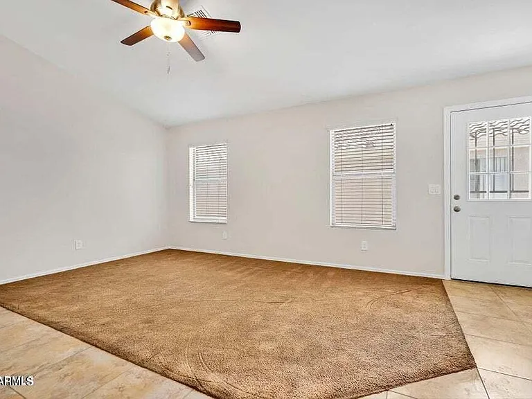 24039 N Mojave Ln — Photo 7