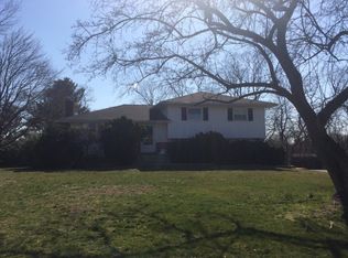 19 Terrace Ave, Nanuet, NY 10954