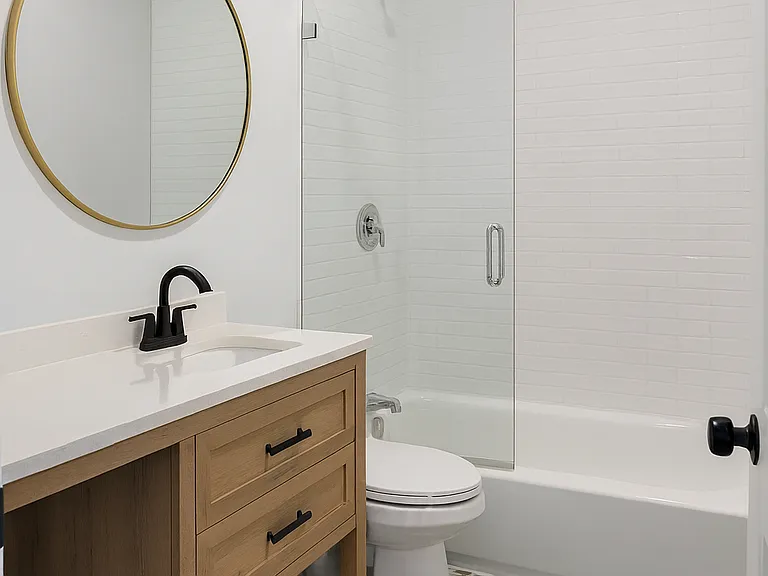 Newly remodeled hall bathroom