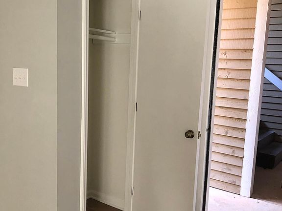 Coat closet