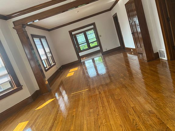 5th image of 1854 Hutchins Ave #2