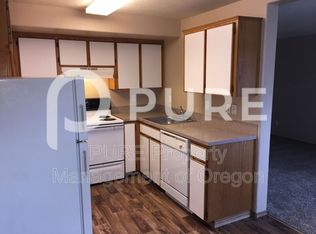 16106 SE Caruthers St APT 3, Portland, OR 97233