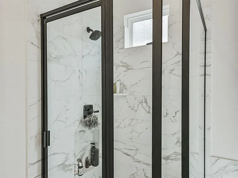 9243 Trimble Landing Dr — Photo 19