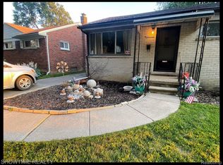 22924 Brookdale Blvd, Saint Clair Shores, MI 48082