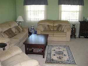 2nd image of 1043 Shady Ln
