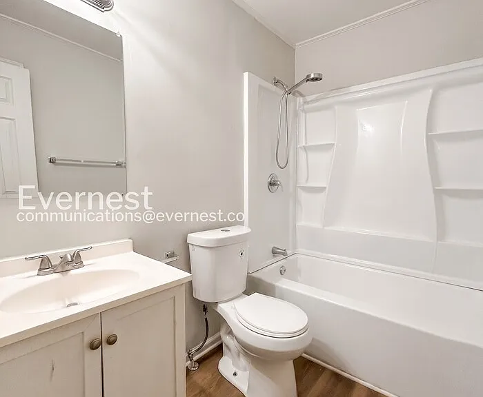 2746 Mary Ave — Photo 8