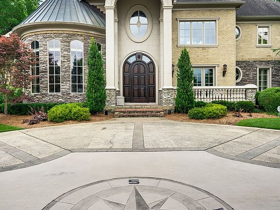 4th image of 5107 Yale Ct