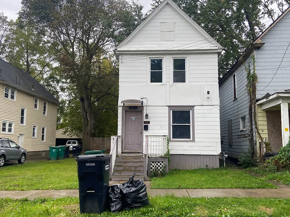 1805 South Ave