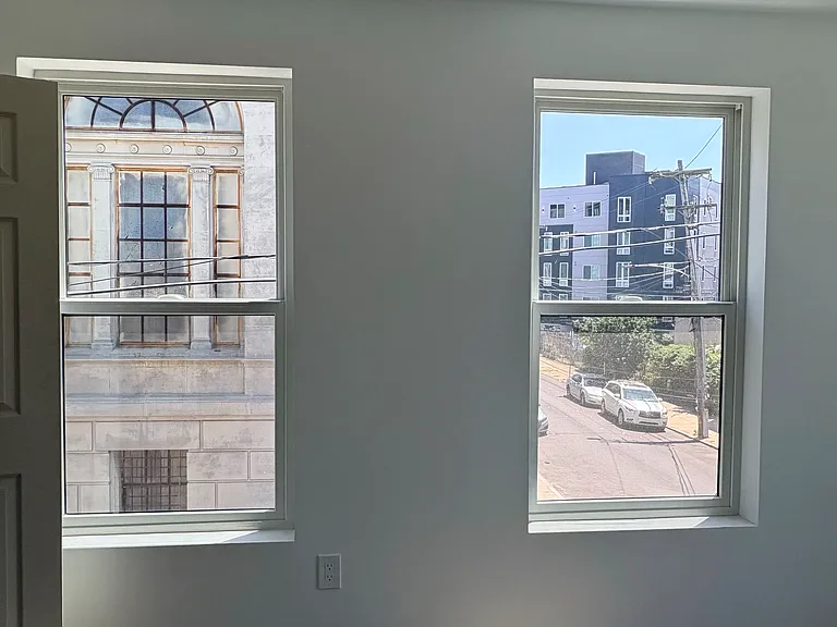 2401 Kensington Ave #1 — Photo 8
