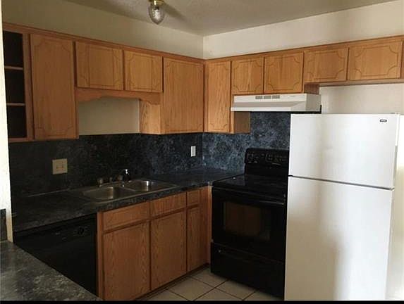3rd image of 4508 Deek Dr APT C