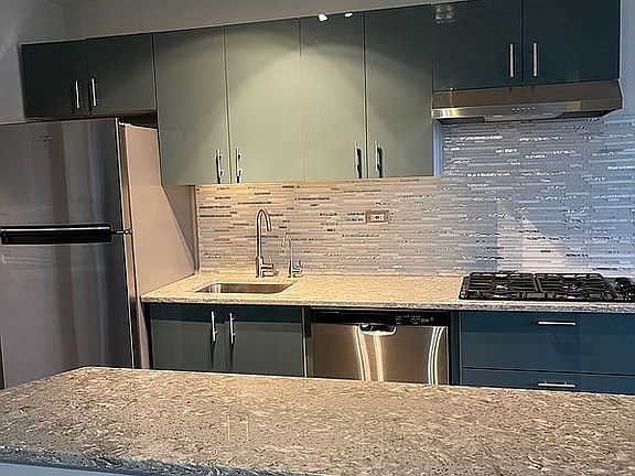 5th image of 2928 W 5th St #17H
