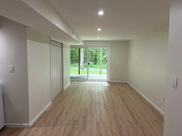 1247 Chateau Dr — Photo 19
