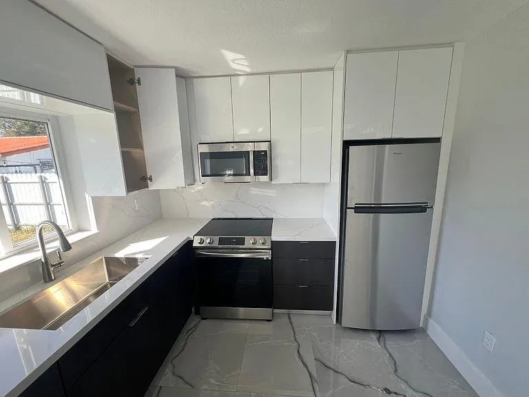 KITCHEN -2