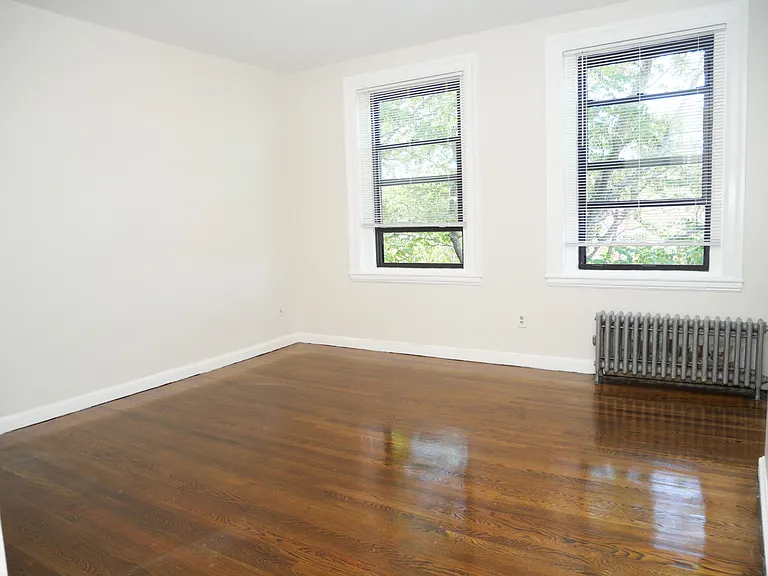 45 Carlton St #7 — Photo 4