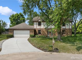 6520 Fallwood Cir, Englewood, OH 45322