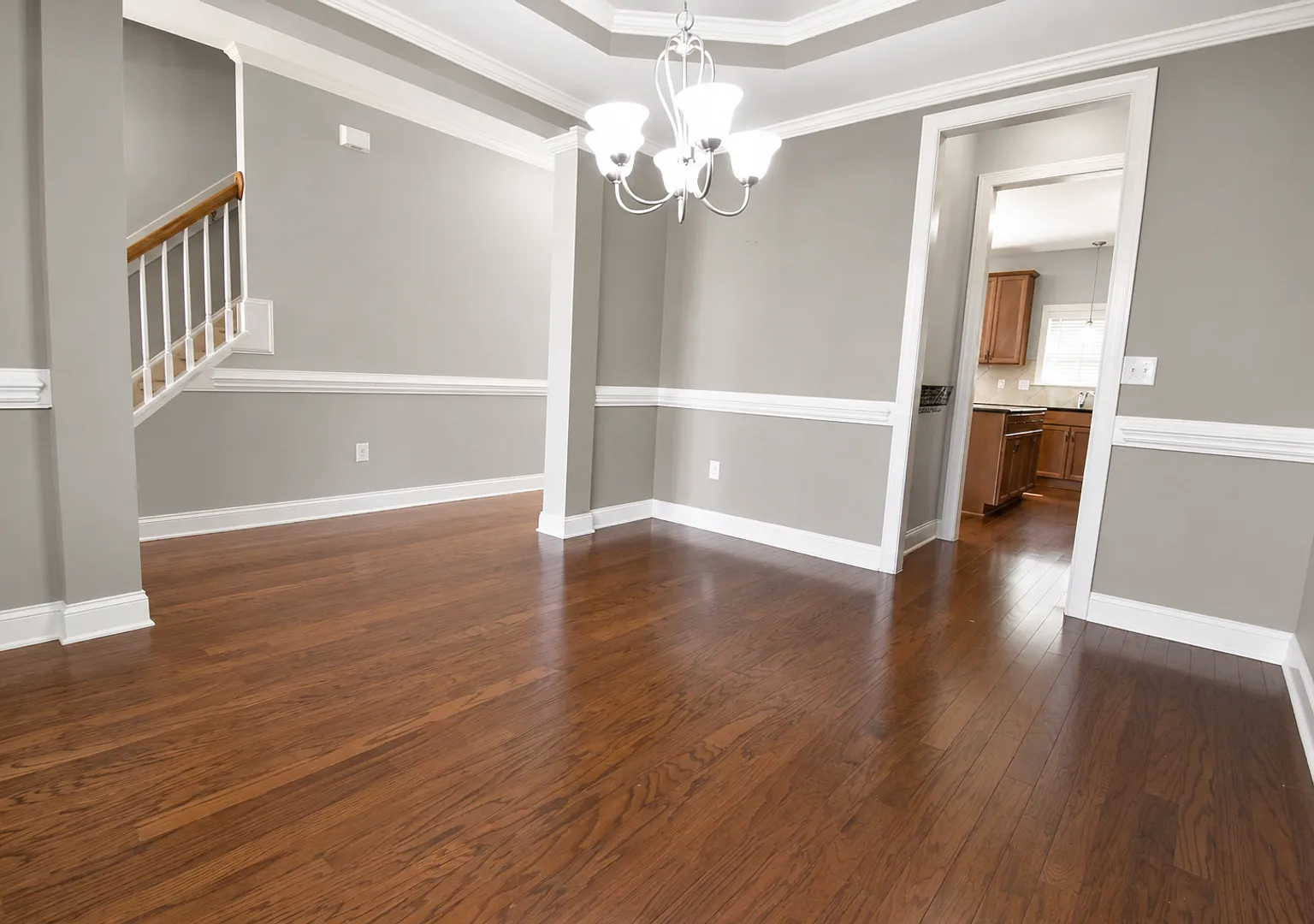 Coming Soon: 4 Bedroom 3 Bathroom- Small Dogs Allowed — Photo 4