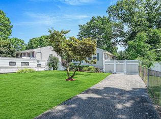 177 Avenue A, Holbrook, NY 11741