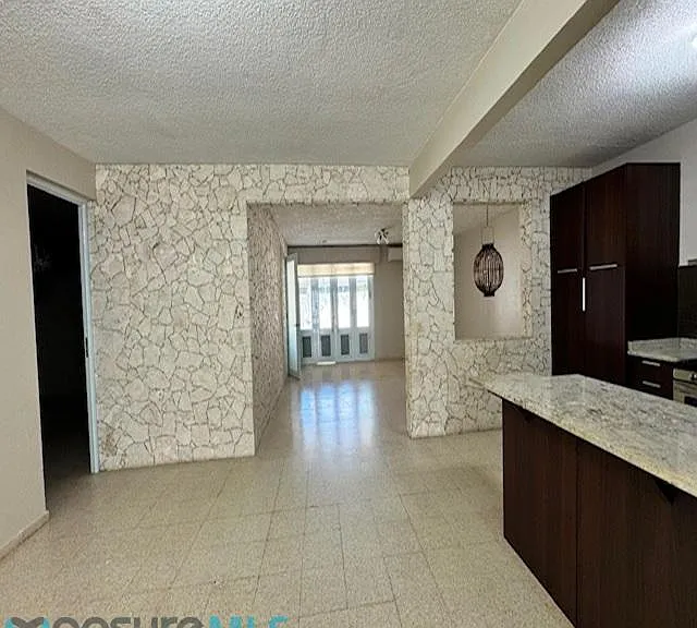 955 Arboleda #955 — Photo 2