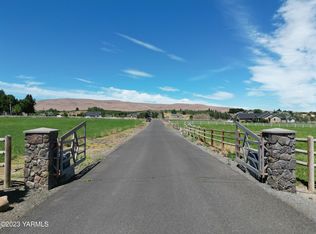Nna Hollow Creek Ln, Yakima, WA 98908