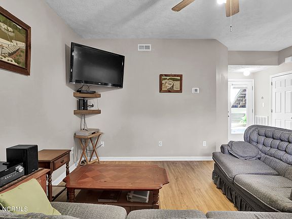4th image of 147 Longstreet Drive