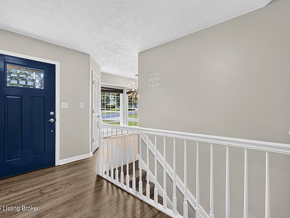 4th image of 9506 Poplar Hill Dr
