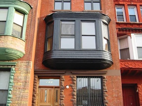 2nd image of 916 Saint Nicholas Ave APT 1