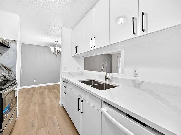 3rd image of 6224 S 17th Ave SE #2110