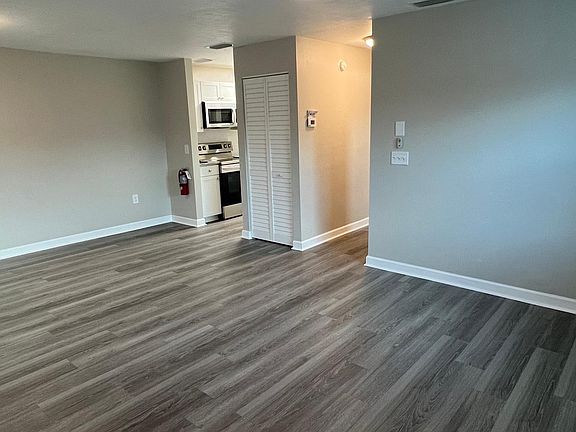 5th image of 4420 SE 53rd Ave #4420