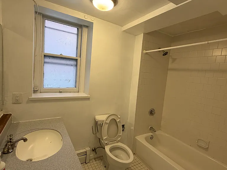 2300 19th St NW #7 — Photo 16