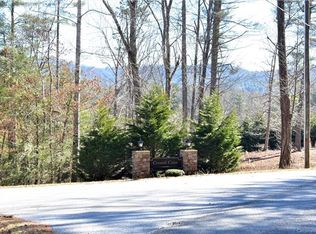 36 Crystal Cove Dr #5, Hendersonville, NC 28739