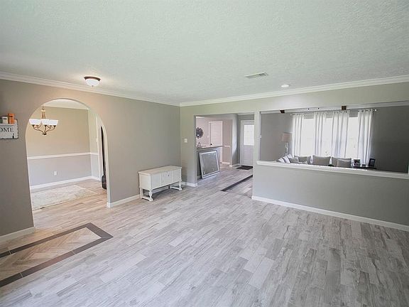 5th image of 5222 Shady Oaks Ln