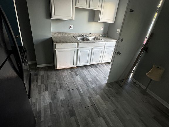 2nd image of 2171 Amherst Ave