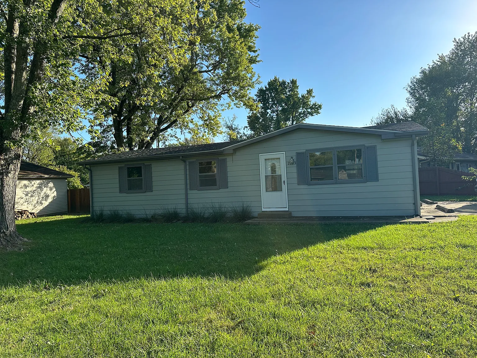 2223 Hargan Dr — Photo 1