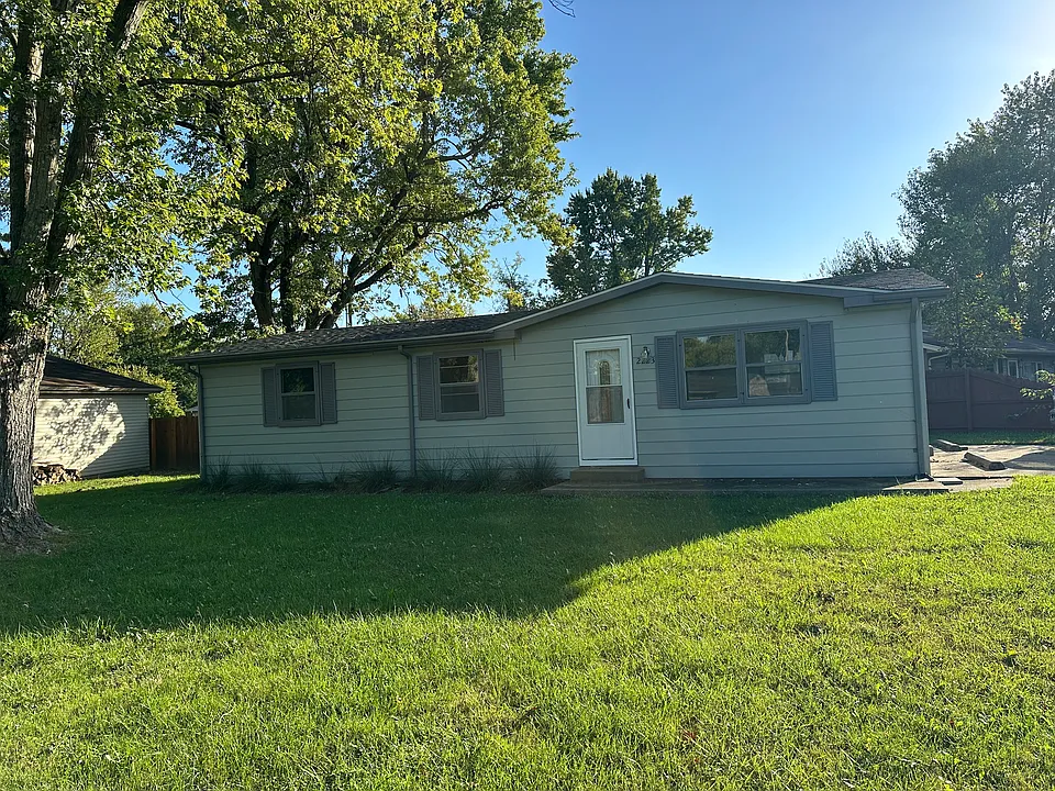 2223 Hargan Dr