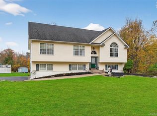 2 Berkeley Court, Highland Mills, NY 10930