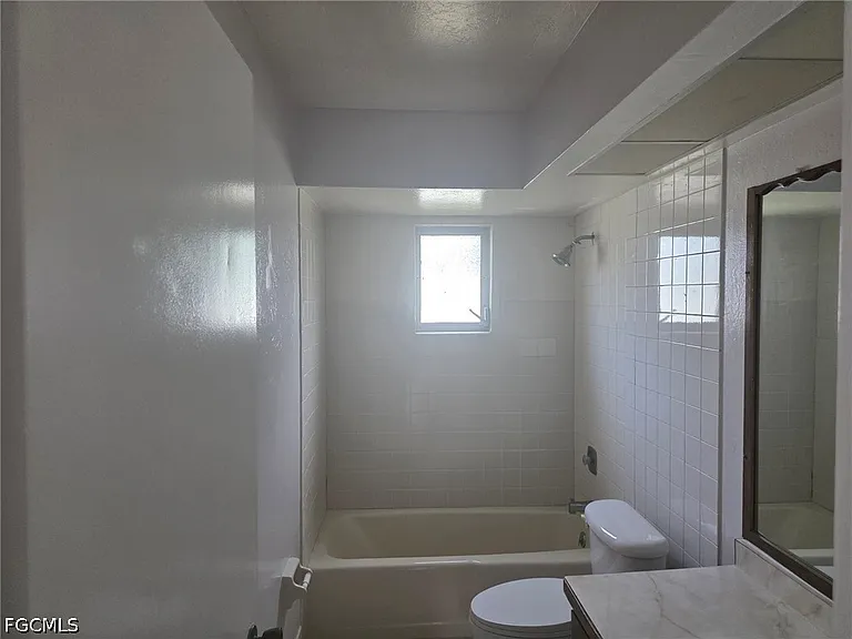 1542 Canal St — Photo 6